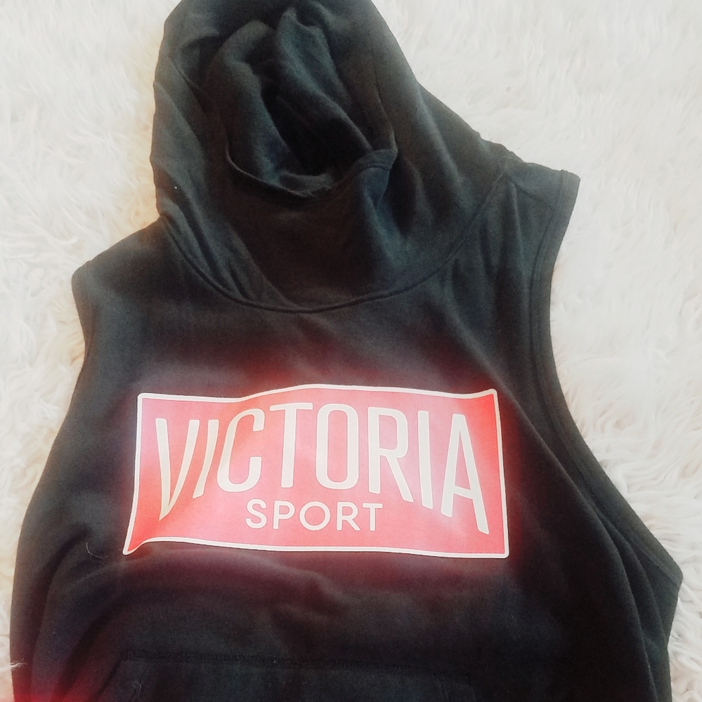 Victoria sport sleeveless sweater